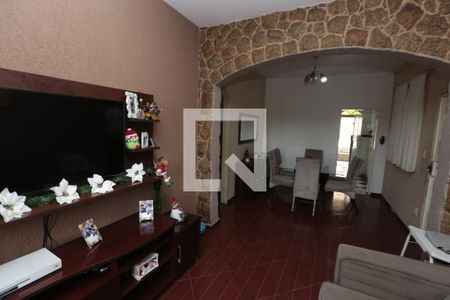 Casa à venda com 154m², 3 quartos e 3 vagasSala