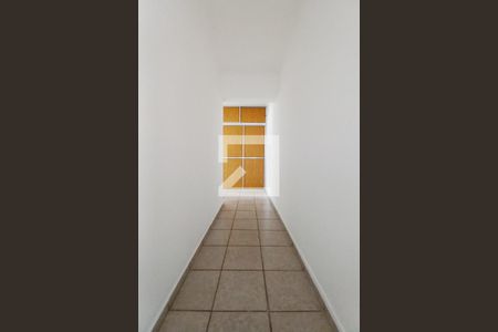 Corredor  de apartamento para alugar com 3 quartos, 78m² em Vila Mimosa, Campinas