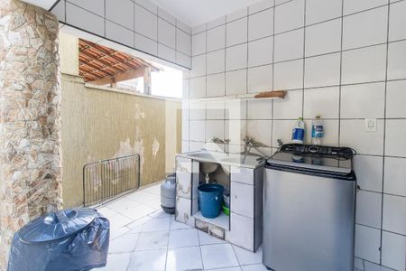 Casa à venda com 224m², 3 quartos e 3 vagas Casa à venda com 224m², 3 quartos e 3 vagasÁrea de Serviço