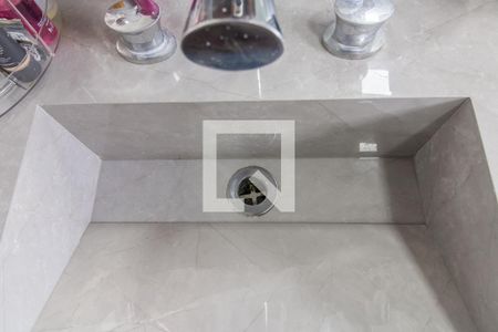 Casa à venda com 224m², 3 quartos e 3 vagas Casa à venda com 224m², 3 quartos e 3 vagasBanheiro