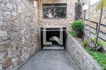 Casa à venda com 224m², 3 quartos e 3 vagas Casa à venda com 224m², 3 quartos e 3 vagasÁrea Externa