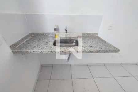 Cozinha de apartamento para alugar com 1 quarto, 39m² em Taquara, Rio de Janeiro