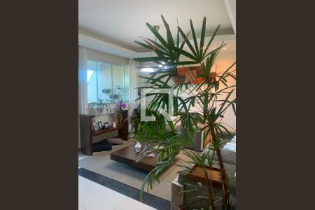 Casa à venda com 4 quartos, 230m² em Santa Monica, Belo Horizonte