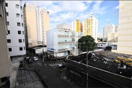 Apartamento à venda com 2 quartos, 77m² em Centro, Campinas