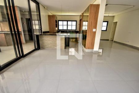 Casa à venda com 4 quartos, 305m² em Swiss Park, Campinas