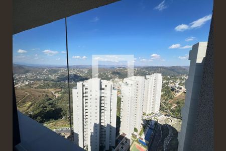 Suíte vista de apartamento à venda com 2 quartos, 76m² em Vila da Serra, Nova Lima