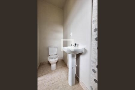 Casa à venda com 357m², 3 quartos e 4 vagas Casa à venda com 357m², 3 quartos e 4 vagasBanheiro da Suíte 2