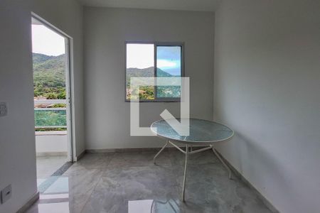 Casa à venda com 357m², 3 quartos e 4 vagas Casa à venda com 357m², 3 quartos e 4 vagasCozinha