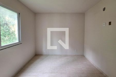 Casa à venda com 357m², 3 quartos e 4 vagas Casa à venda com 357m², 3 quartos e 4 vagasQuarto 2