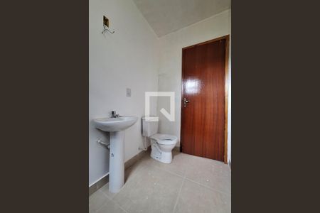 Casa à venda com 357m², 3 quartos e 4 vagas Casa à venda com 357m², 3 quartos e 4 vagasBanheiro social 2