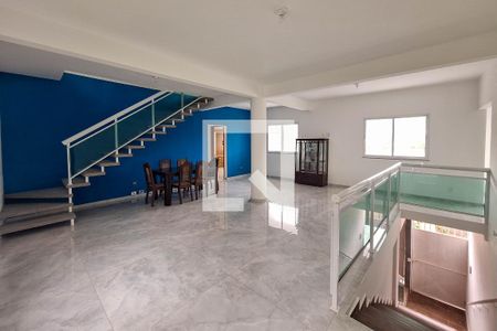 Sala 1 de casa à venda com 3 quartos, 357m² em Engenho do Mato, Niterói