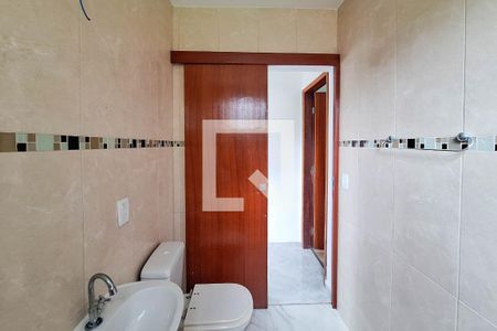 Casa à venda com 357m², 3 quartos e 4 vagas Casa à venda com 357m², 3 quartos e 4 vagasBanheiro social 1