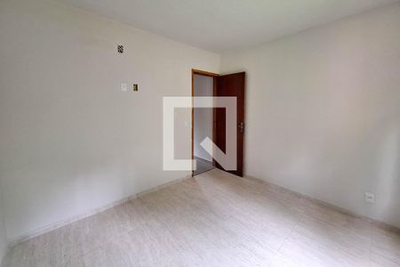 Casa à venda com 357m², 3 quartos e 4 vagas Casa à venda com 357m², 3 quartos e 4 vagasQuarto 2
