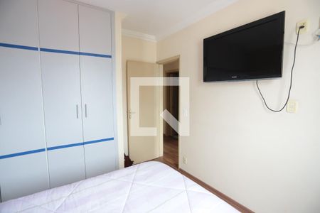 Quarto 2 de apartamento para alugar com 3 quartos, 69m² em Vila Costa, Suzano