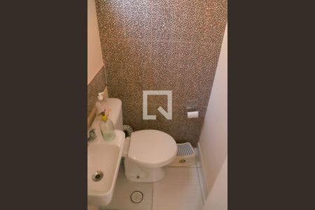 Lavabo de casa de condomínio para alugar com 2 quartos, 100m² em Vila Adalgisa, São Paulo