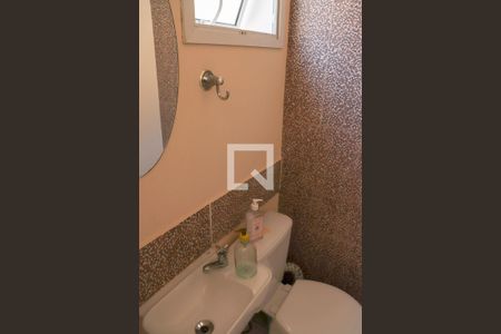 Lavabo de casa de condomínio para alugar com 2 quartos, 100m² em Vila Adalgisa, São Paulo