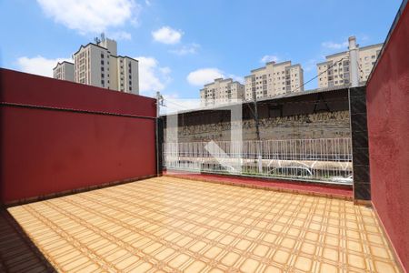 Varanda de casa à venda com 4 quartos, 180m² em Vila Antonieta, São Paulo