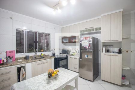 Cozinha de casa de condomínio à venda com 3 quartos, 140m² em Vila Campanela, São Paulo