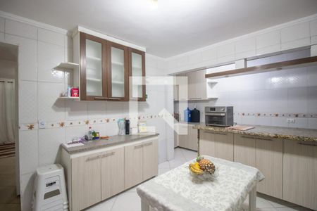 Cozinha de casa de condomínio à venda com 3 quartos, 140m² em Vila Campanela, São Paulo