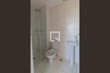 Banheiro de apartamento à venda com 2 quartos, 40m² em Jardim Santo Antônio, São Paulo