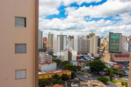 VISTA DA SALA/SALA DE JANTAR de apartamento à venda com 1 quarto, 52m² em Botafogo, Campinas