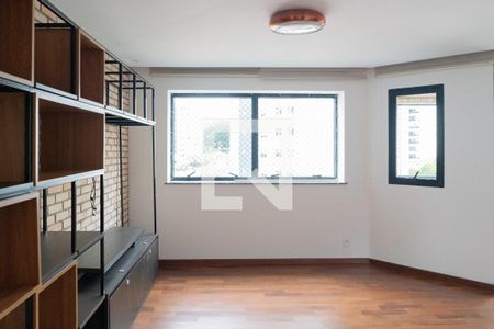 Sala de apartamento à venda com 3 quartos, 102m² em Vila Regente Feijó, São Paulo