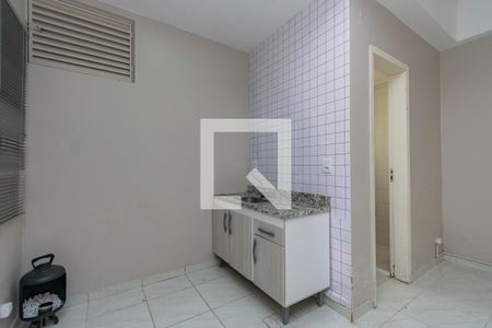 Cozinha de kitnet/studio para alugar com 1 quarto, 26m² em Santo Antônio, Porto Alegre