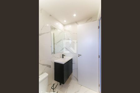 Banheiro de apartamento para alugar com 1 quarto, 26m² em Jardim Panorama, São Paulo