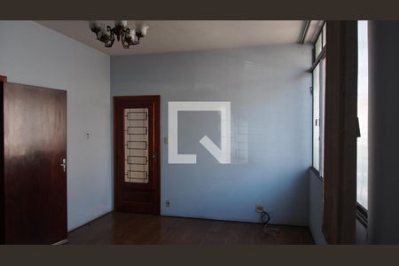 Sala de casa à venda com 3 quartos, 162m² em Vila Santa Rosa, Jundiaí