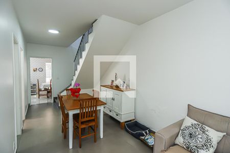 Sala de casa para alugar com 3 quartos, 253m² em Parque Sao Domingos, São Paulo