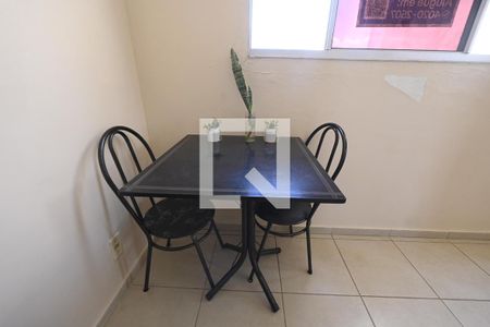 Sala de apartamento para alugar com 2 quartos, 58m² em Chácaras Santa Rita, Goiânia