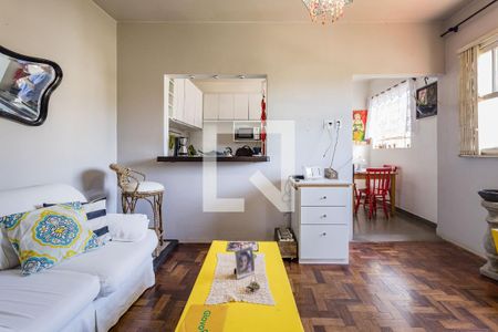 Sala de apartamento à venda com 1 quarto, 56m² em São João, Porto Alegre