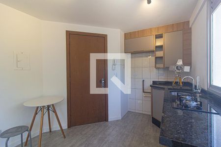 Cozinha de kitnet/studio para alugar com 1 quarto, 24m² em Bigorrilho, Curitiba