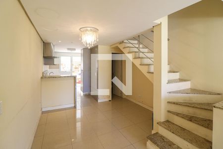 Sala de casa à venda com 3 quartos, 132m² em Hípica, Porto Alegre