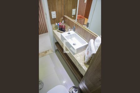 Apartamento à venda com 103m², 3 quartos e 2 vagas Apartamento à venda com 103m², 3 quartos e 2 vagasLavabo