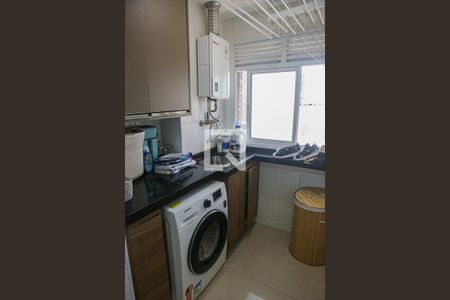 Apartamento à venda com 103m², 3 quartos e 2 vagas Apartamento à venda com 103m², 3 quartos e 2 vagasÁrea de Serviço