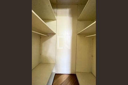 Closet do quarto 1 de apartamento à venda com 3 quartos, 82m² em Jardim Oriental, São Paulo