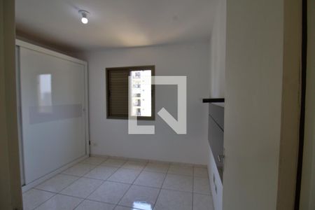 Quarto 1 de apartamento à venda com 2 quartos, 68m² em Chácara Agrindus, Taboão da Serra