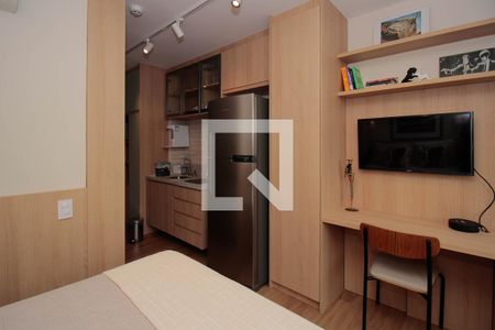 Sala/Quarto de apartamento à venda com 1 quarto, 27m² em Pinheiros, São Paulo