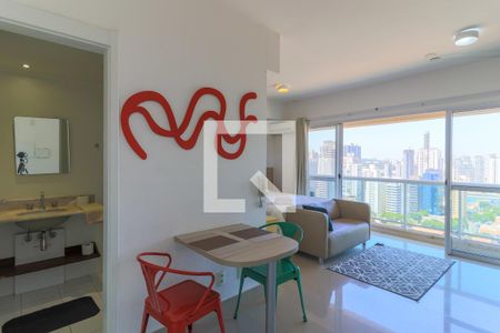 Sala/Quarto de kitnet/studio à venda com 1 quarto, 34m² em Brooklin, São Paulo