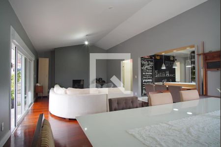 Sala de casa à venda com 4 quartos, 400m² em Jardim do Salso, Porto Alegre