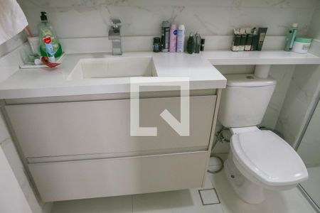 Banheiro da Suíte 1 de apartamento para alugar com 2 quartos, 100m² em Parque Industrial Tomas Edson, São Paulo