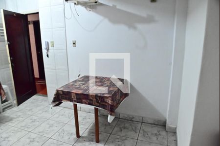 Sala de kitnet/studio para alugar com 1 quarto, 36m² em Guilhermina, Praia Grande