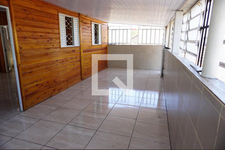 Casa à venda com 84m², 2 quartos e sem vagaSala