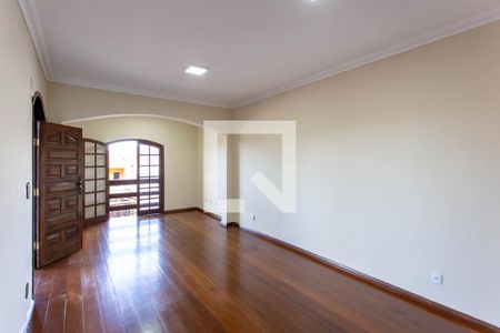 Sala de casa à venda com 3 quartos, 230m² em Cenaculo, Belo Horizonte