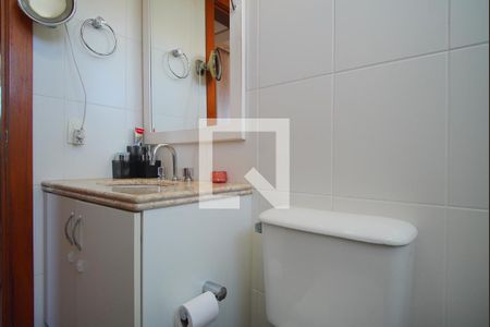 Banheiro suíte de apartamento à venda com 1 quarto, 220m² em Petrópolis, Porto Alegre