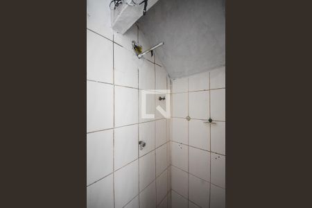 Banheiro de casa para alugar com 1 quarto, 38m² em Parque Pinheiros, Taboão da Serra