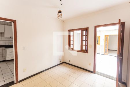 Sala 1 de casa à venda com 2 quartos, 50m² em Serra, Belo Horizonte