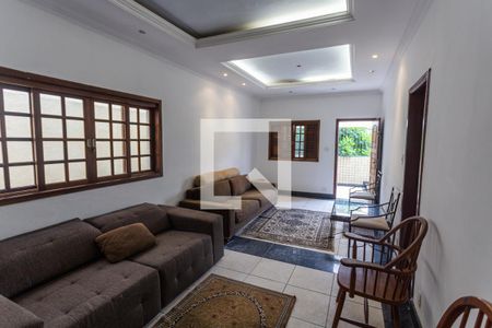 Sala de casa para alugar com 3 quartos, 200m² em Serra, Belo Horizonte