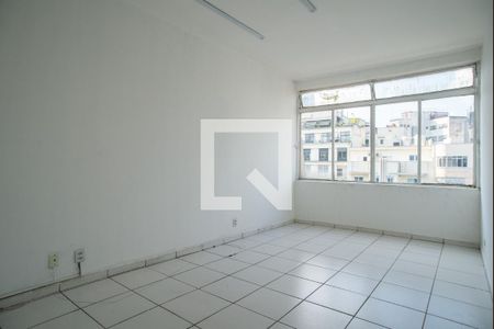 Sala/Quarto de kitnet/studio à venda com 1 quarto, 31m² em Centro, São Paulo